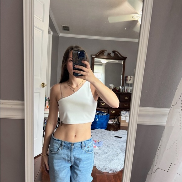 Kendall & Kylie White One-Shoulder Tank Top - Picture 1 of 4